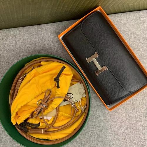 六捌子奢侈品回收寄卖鉴定 微信上聊了好久,客服也非常非常的耐心,跟